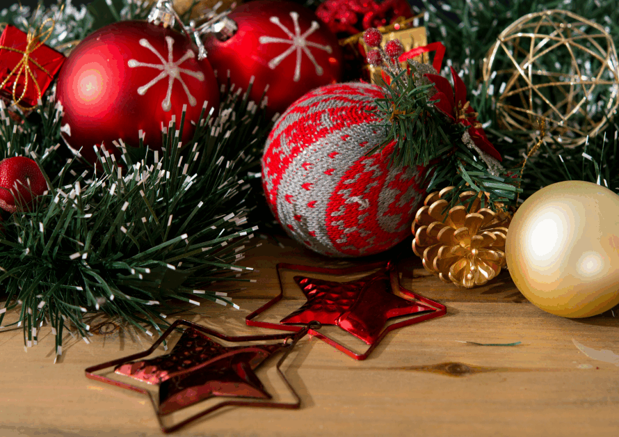 4 Simple Christmas Décor Ideas to Jazz Up Your House